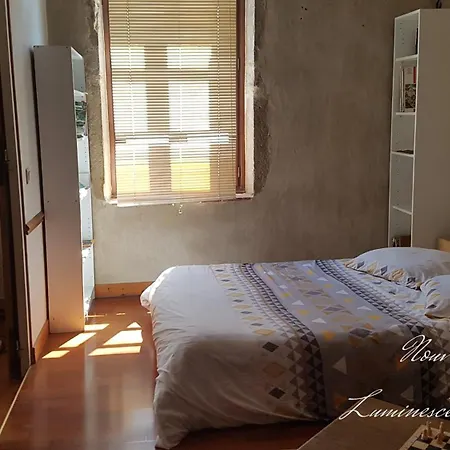 Semi-duplex Ancien Particulier Apartment